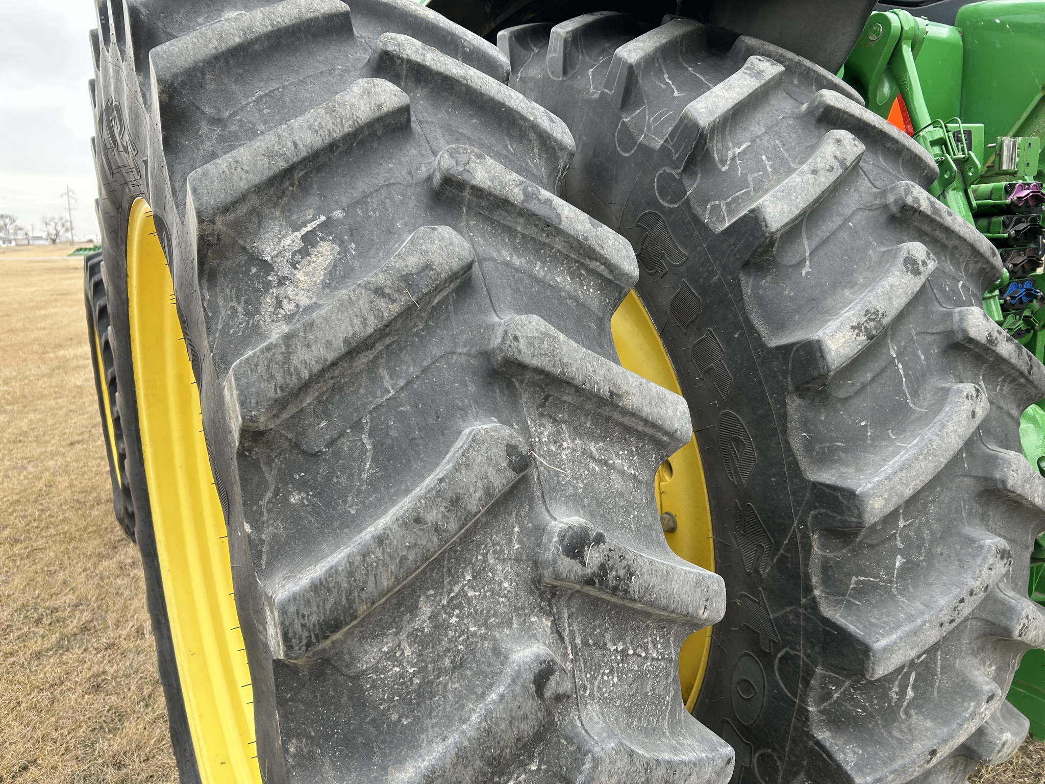  2010 John Deere 8320R at Heritage Tractor in Aledo, IL