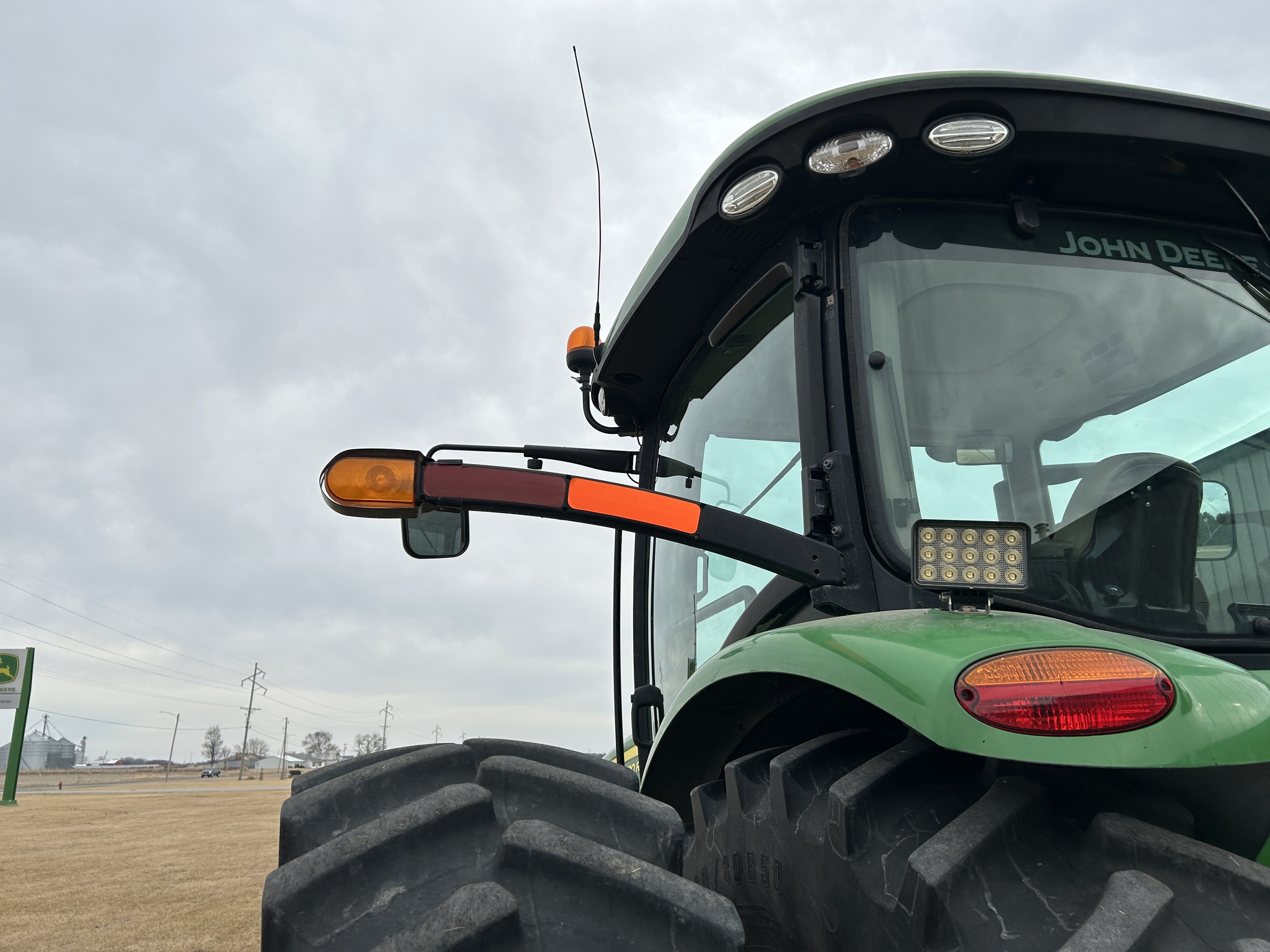  2010 John Deere 8320R at Heritage Tractor in Aledo, IL
