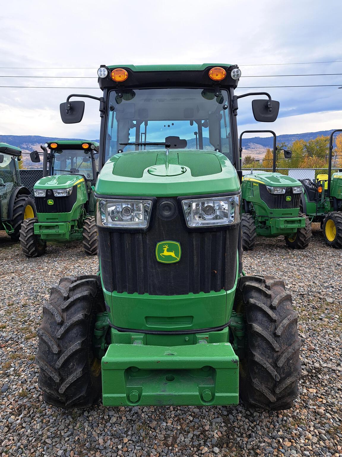 2023 John Deere 5075GN Image 4