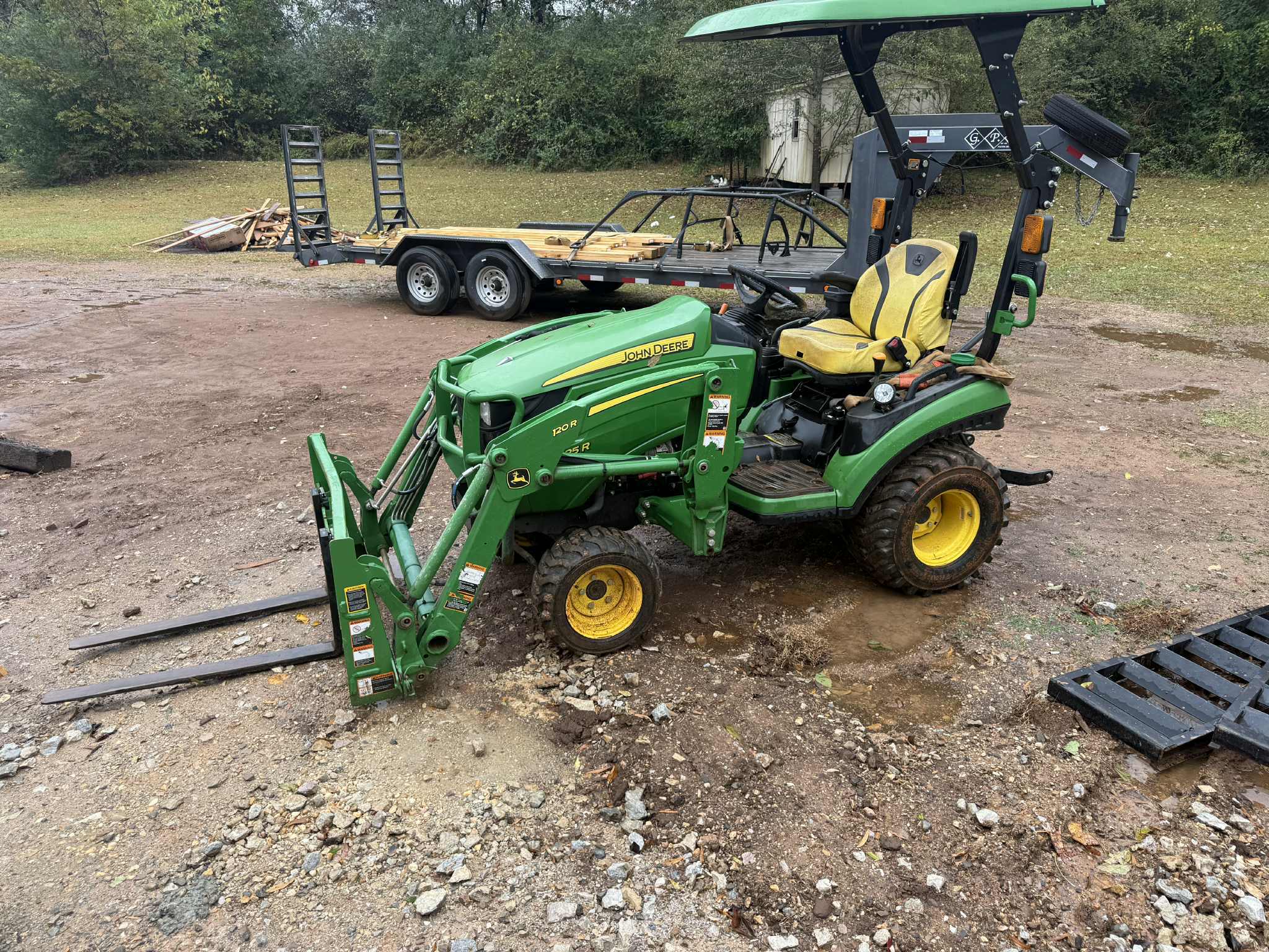 2019 John Deere 1025R