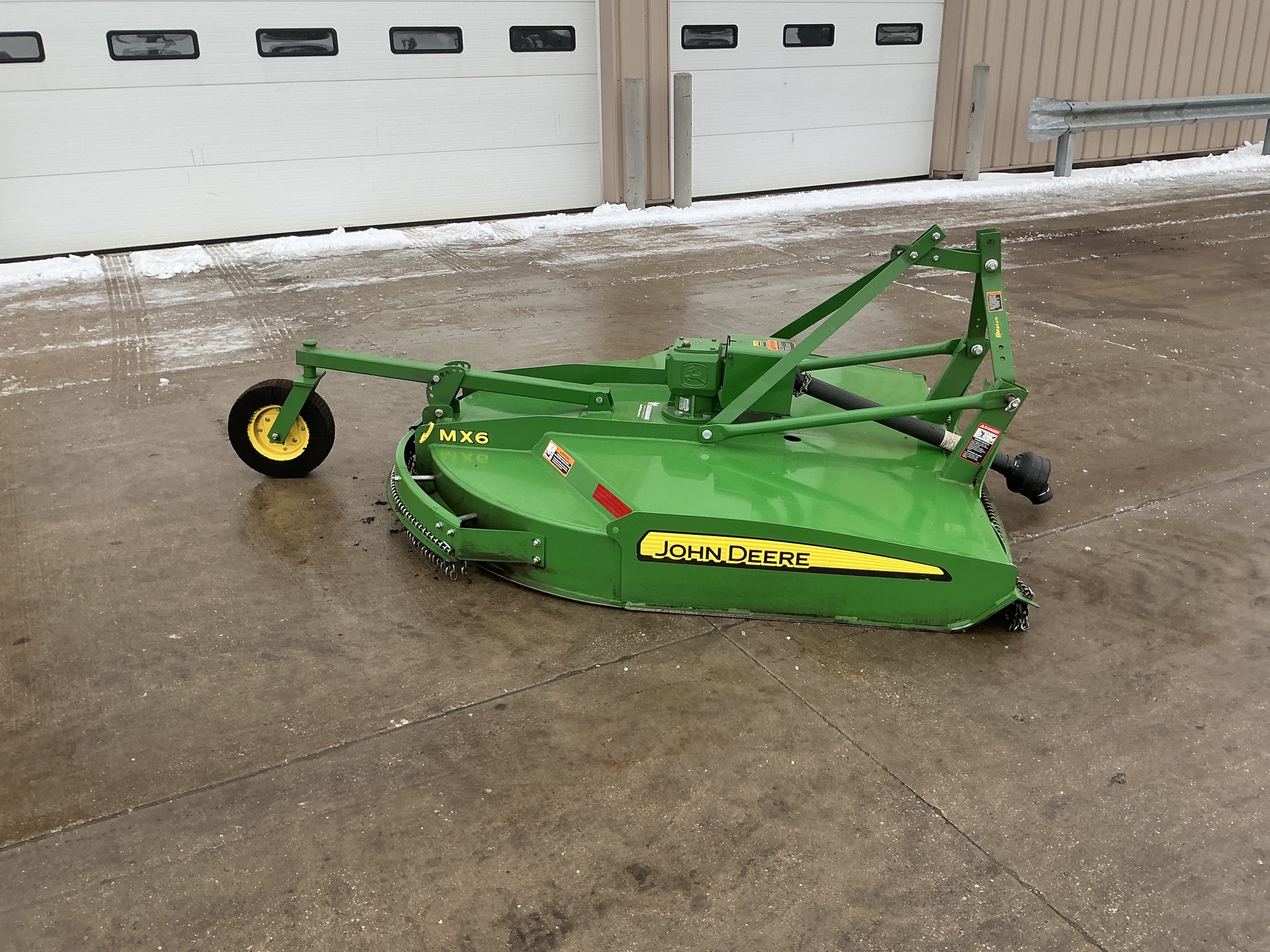 2022 John Deere MX6 Image 3