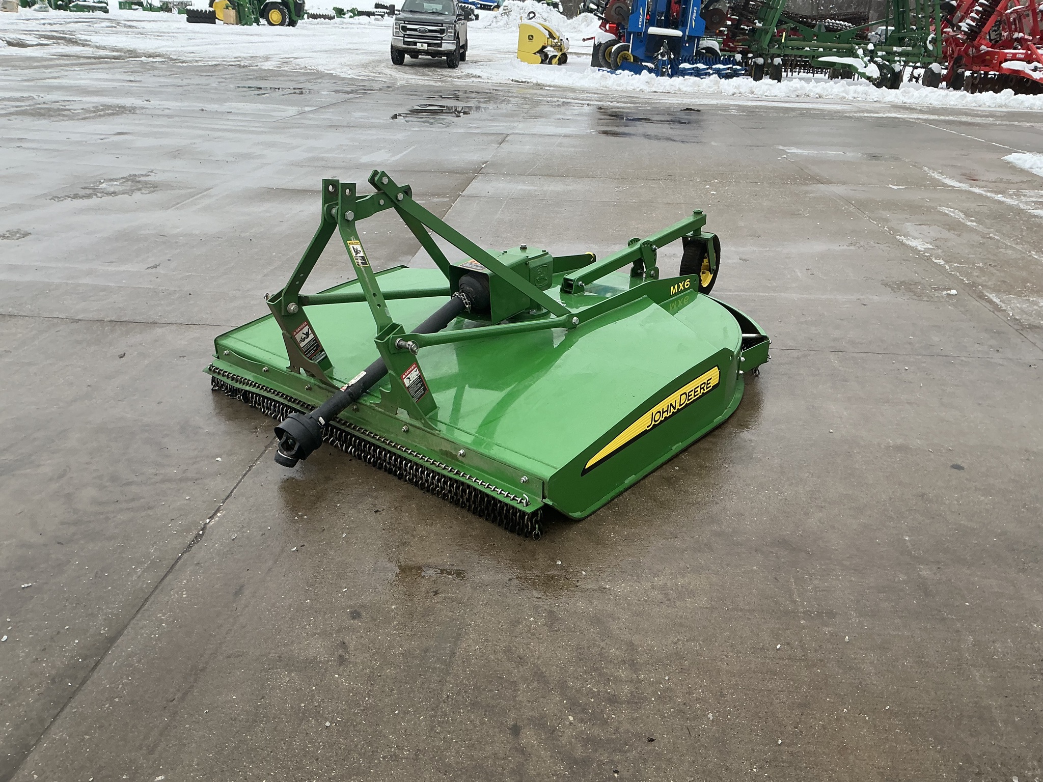 2022 John Deere MX6 Image 8