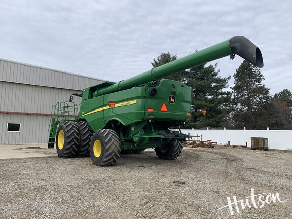 Photo of 2022 John Deere S780