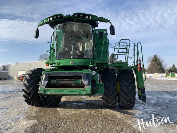 Photo of 2022 John Deere S780