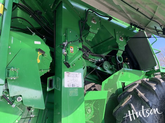 Photo of 2022 John Deere S780
