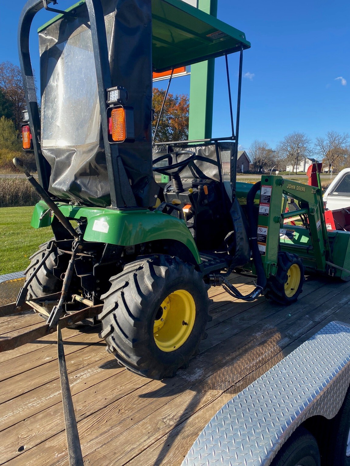 2004 John Deere 2210 Image 6