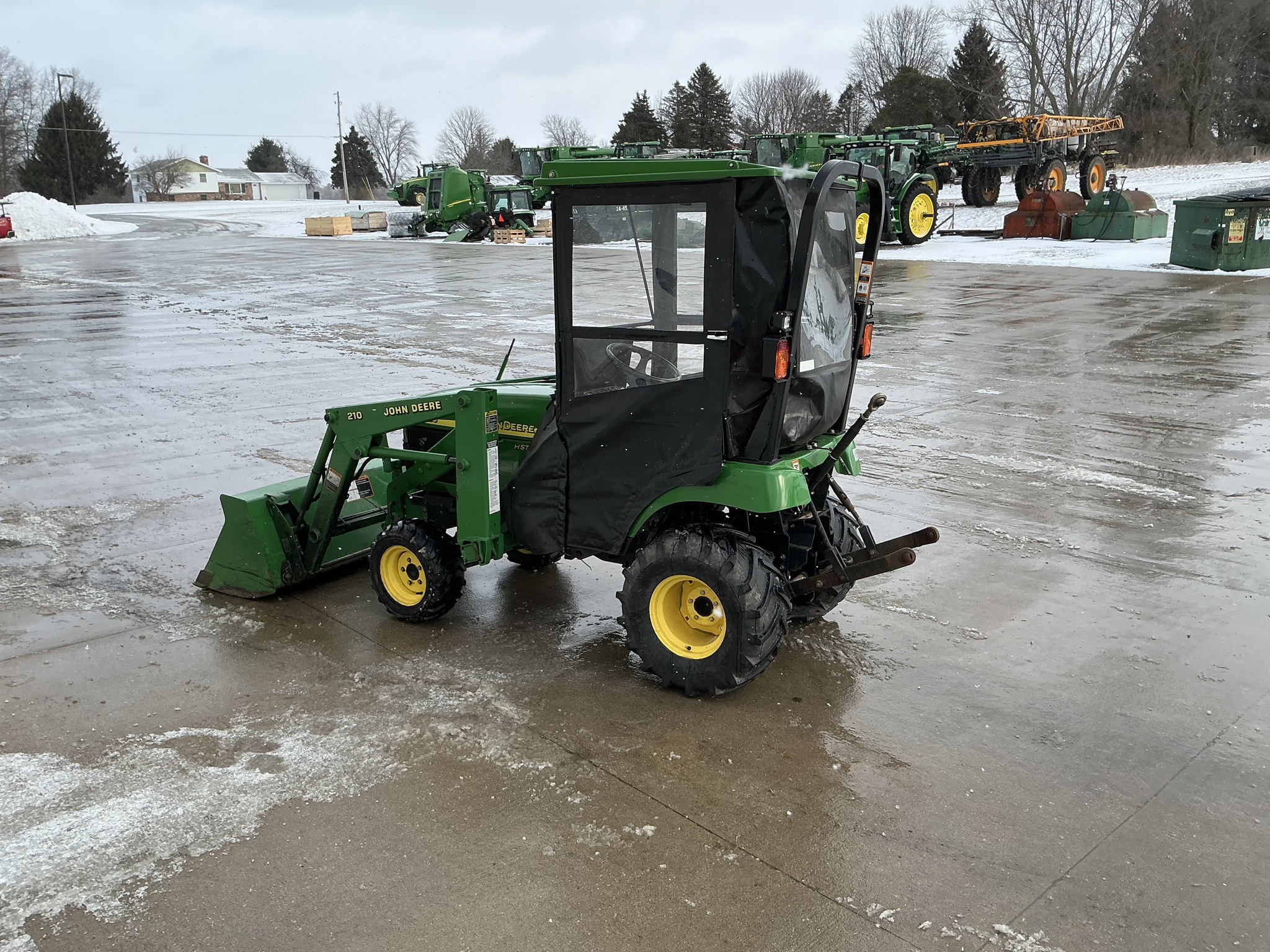 2004 John Deere 2210 Image 3