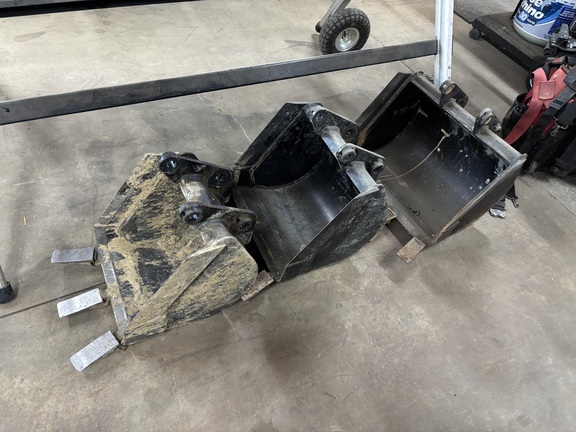 Used 2012 John Deere 3720 Compact Utility Tractors at Koenig Equipment in Botkins, OH - Photo41