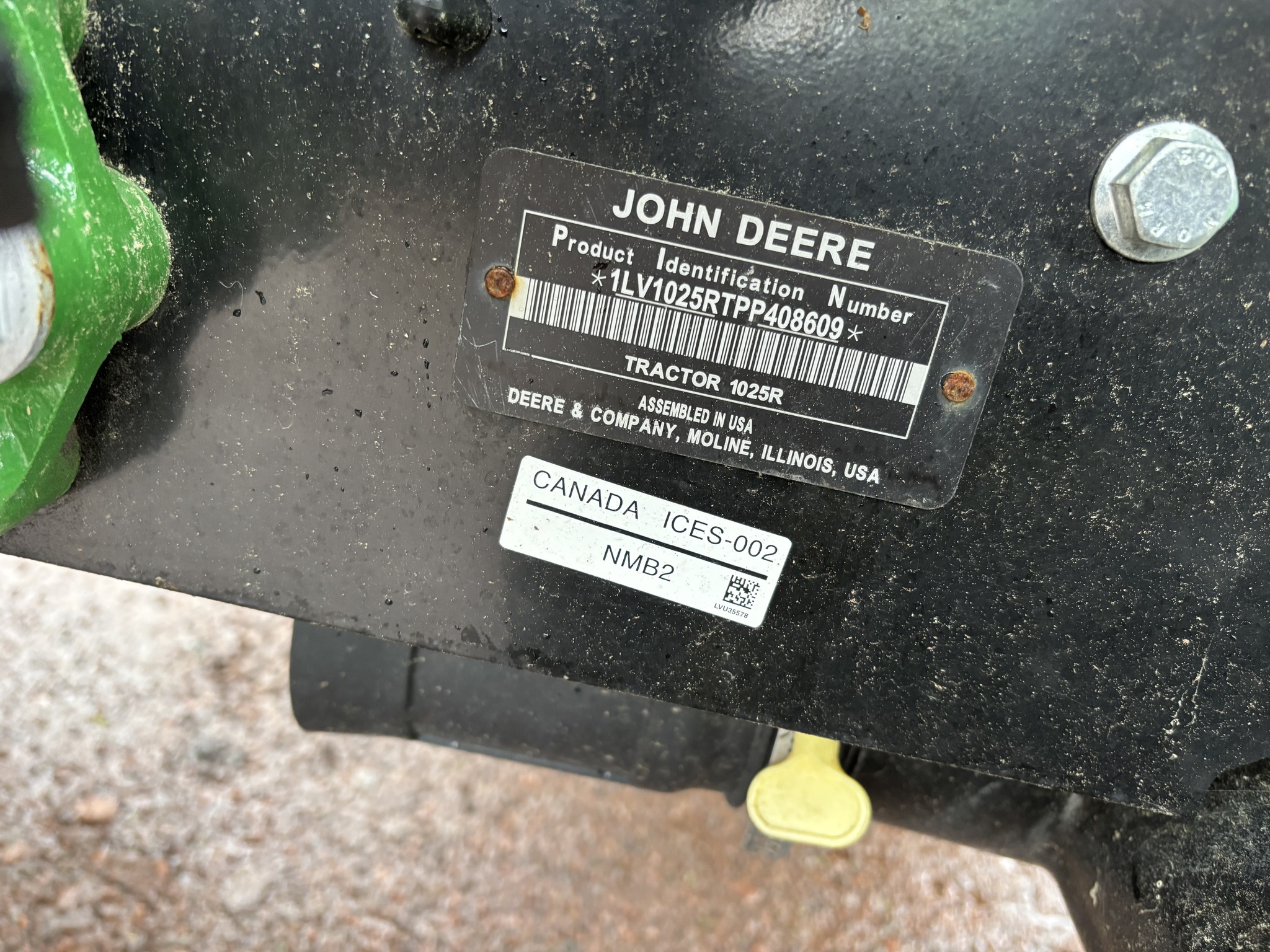 2023 John Deere 1025R Image 11