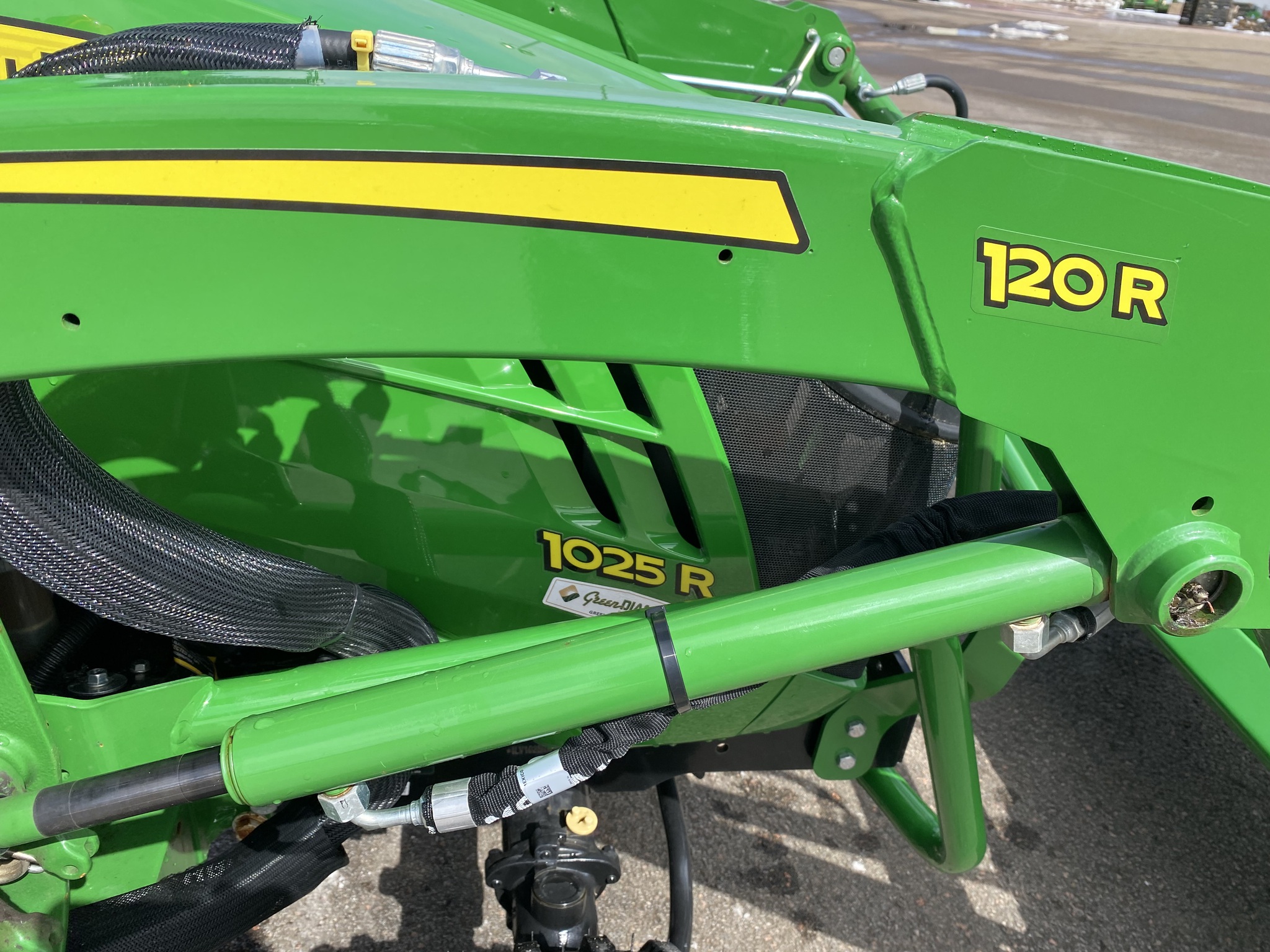 2023 John Deere 1025R Image 19