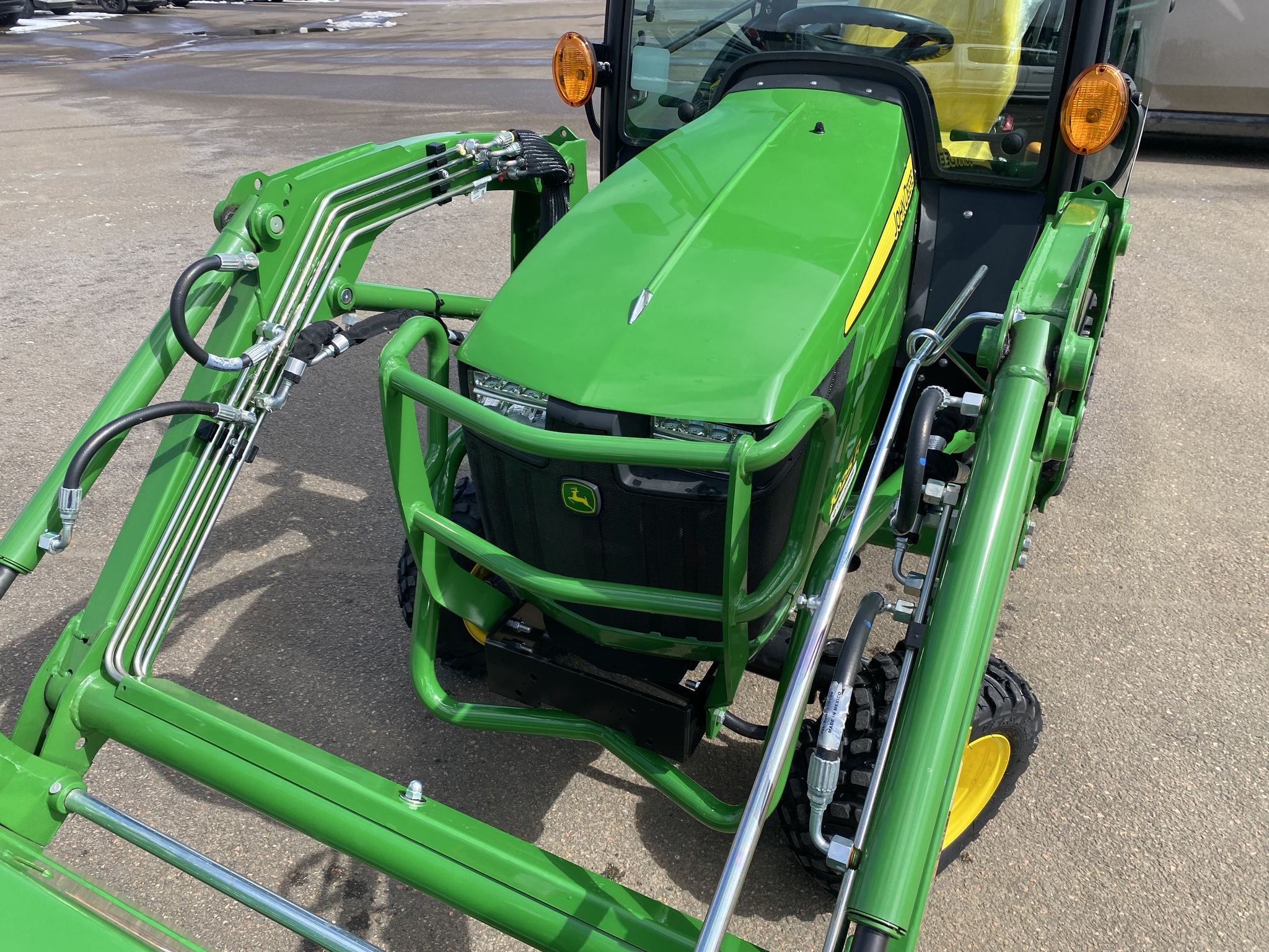 2023 John Deere 1025R Image 14