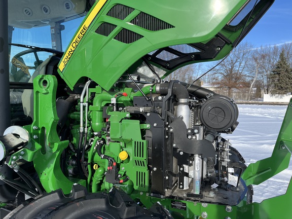 2025 John Deere 5075E - Photo24
