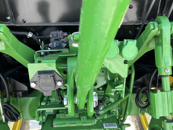 2025 John Deere 5075E - Photo27