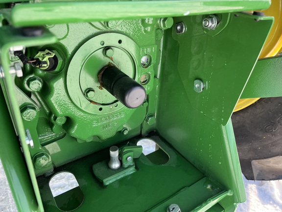 2025 John Deere 5075E - Photo29