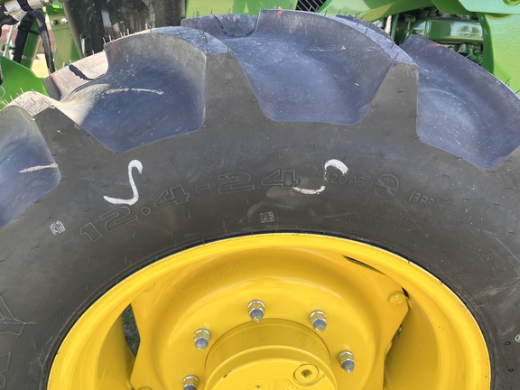 2025 John Deere 5075E - Photo2