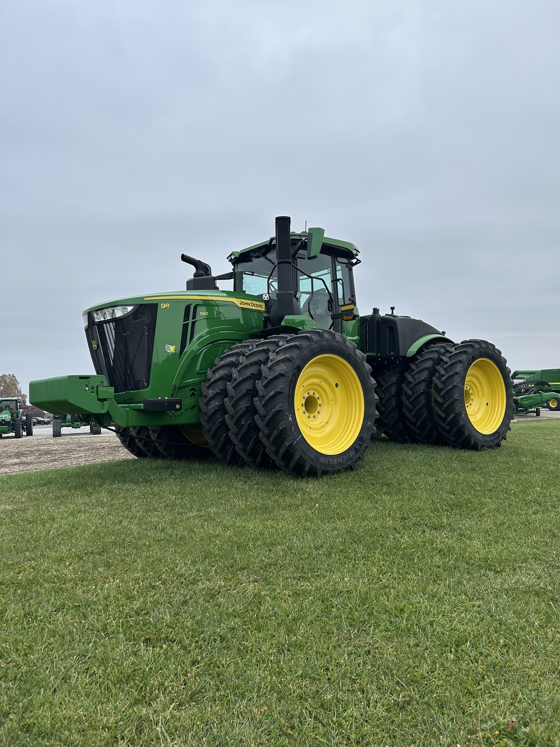 2025 John Deere 9R 590 Image 1