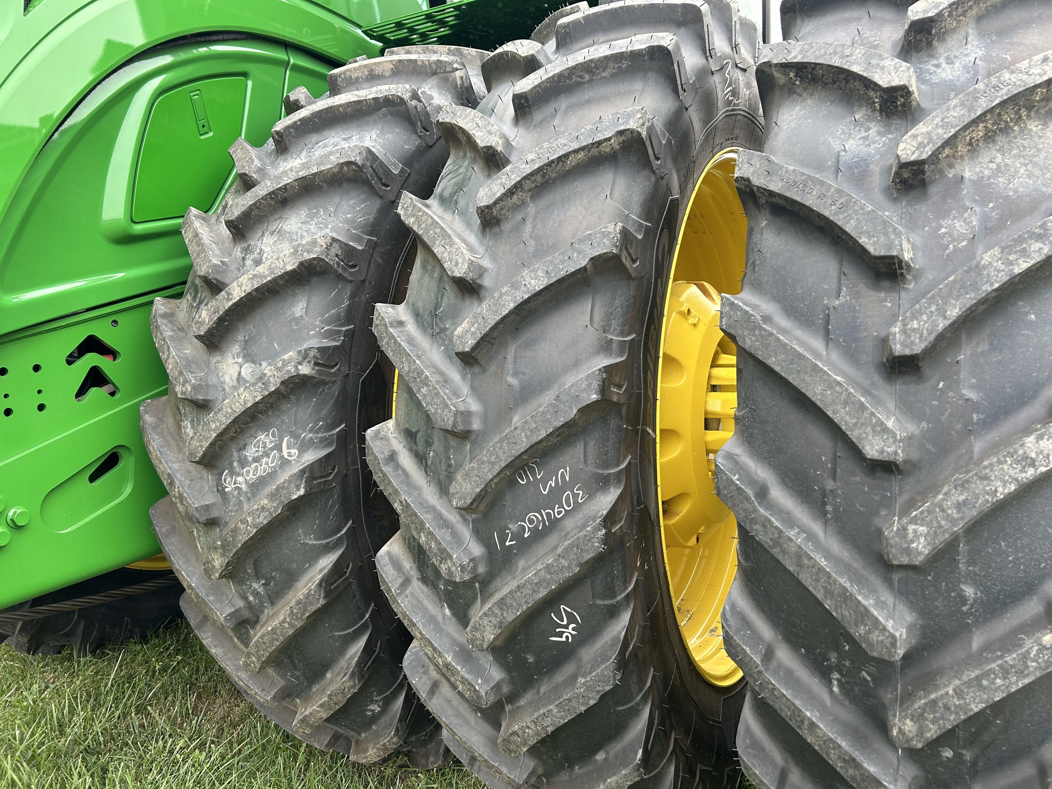 2025 John Deere 9R 590 Image 16