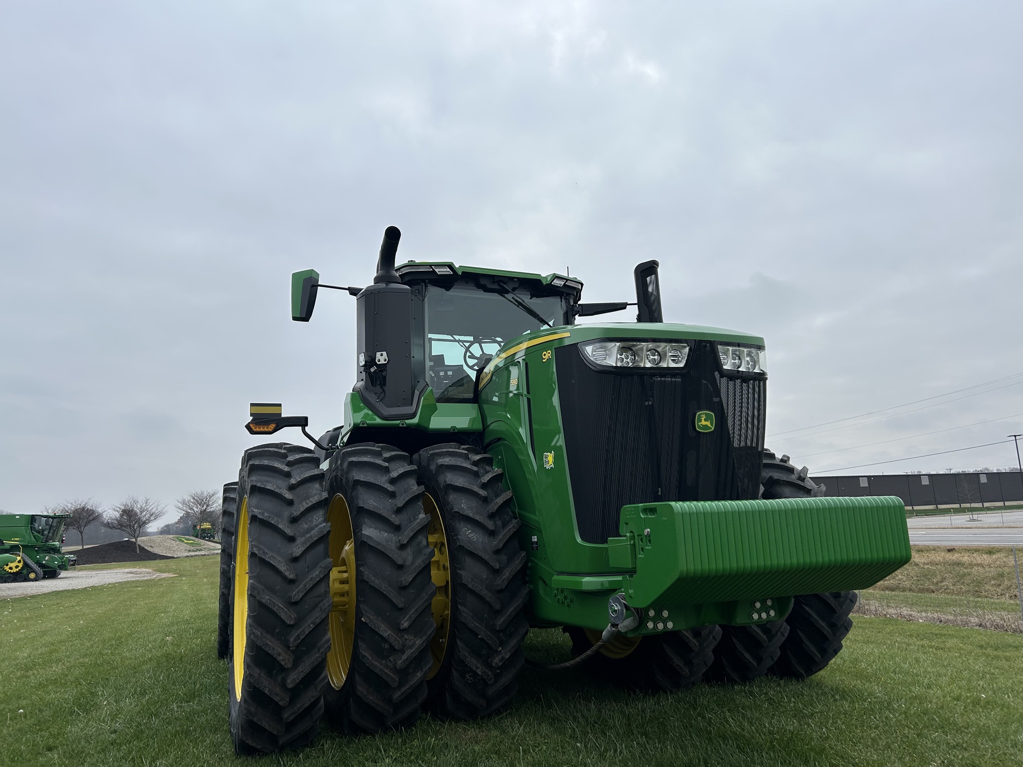 2025 John Deere 9R 590 Image 4