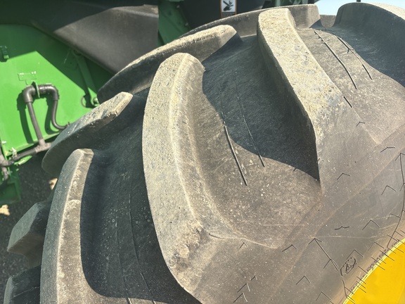 Used 2025 John Deere S7 900 Combines at Horizon Ag & Turf in Lloydminster, AB - Photo16