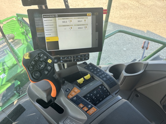 Used 2025 John Deere S7 900 Combines at Horizon Ag & Turf in Lloydminster, AB - Photo21
