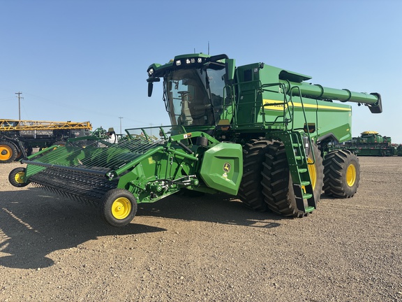 John Deere S7 900