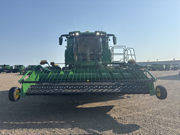 Used 2025 John Deere S7 900 Combines at Horizon Ag & Turf in Lloydminster, AB - Photo3