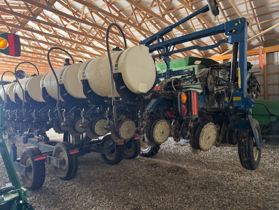 2019 Kinze 3600