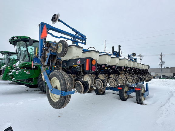 2019 Kinze 3600