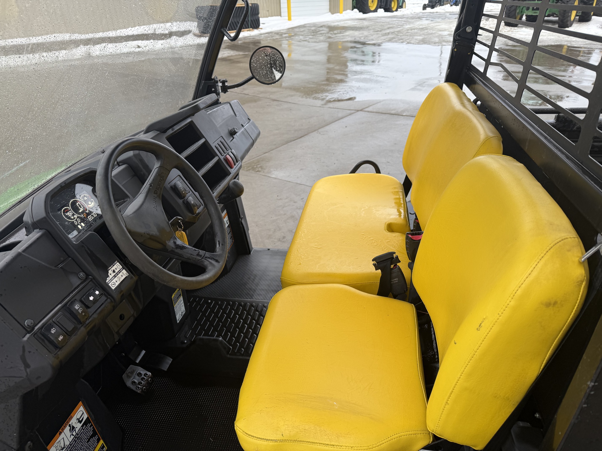 2022 John Deere XUV 835M Image 9