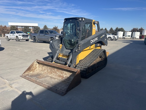 2018 John Deere 331G (3rd thumbnail)