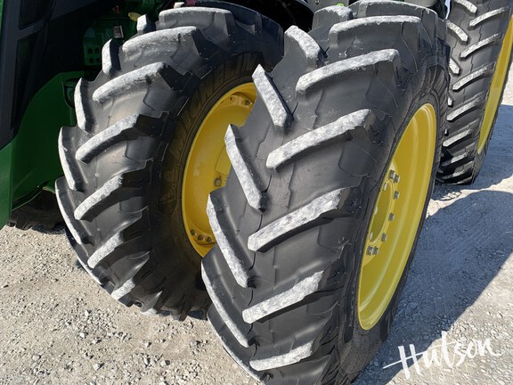 Photo of 2024 John Deere 8R 250