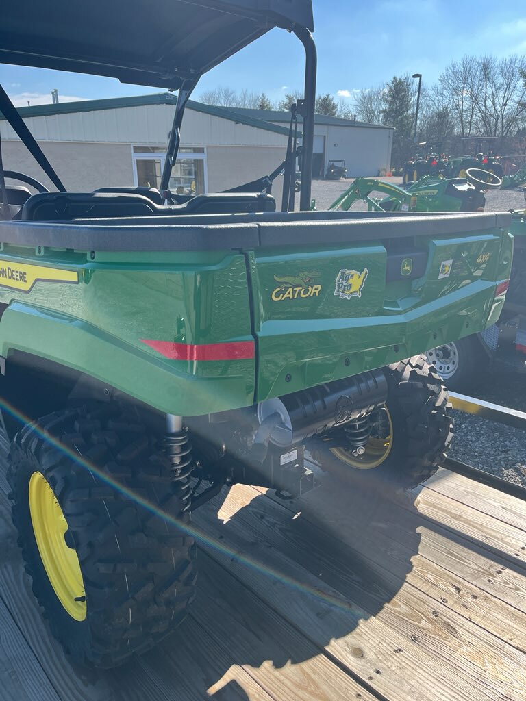 2025 John Deere 590M Image 4