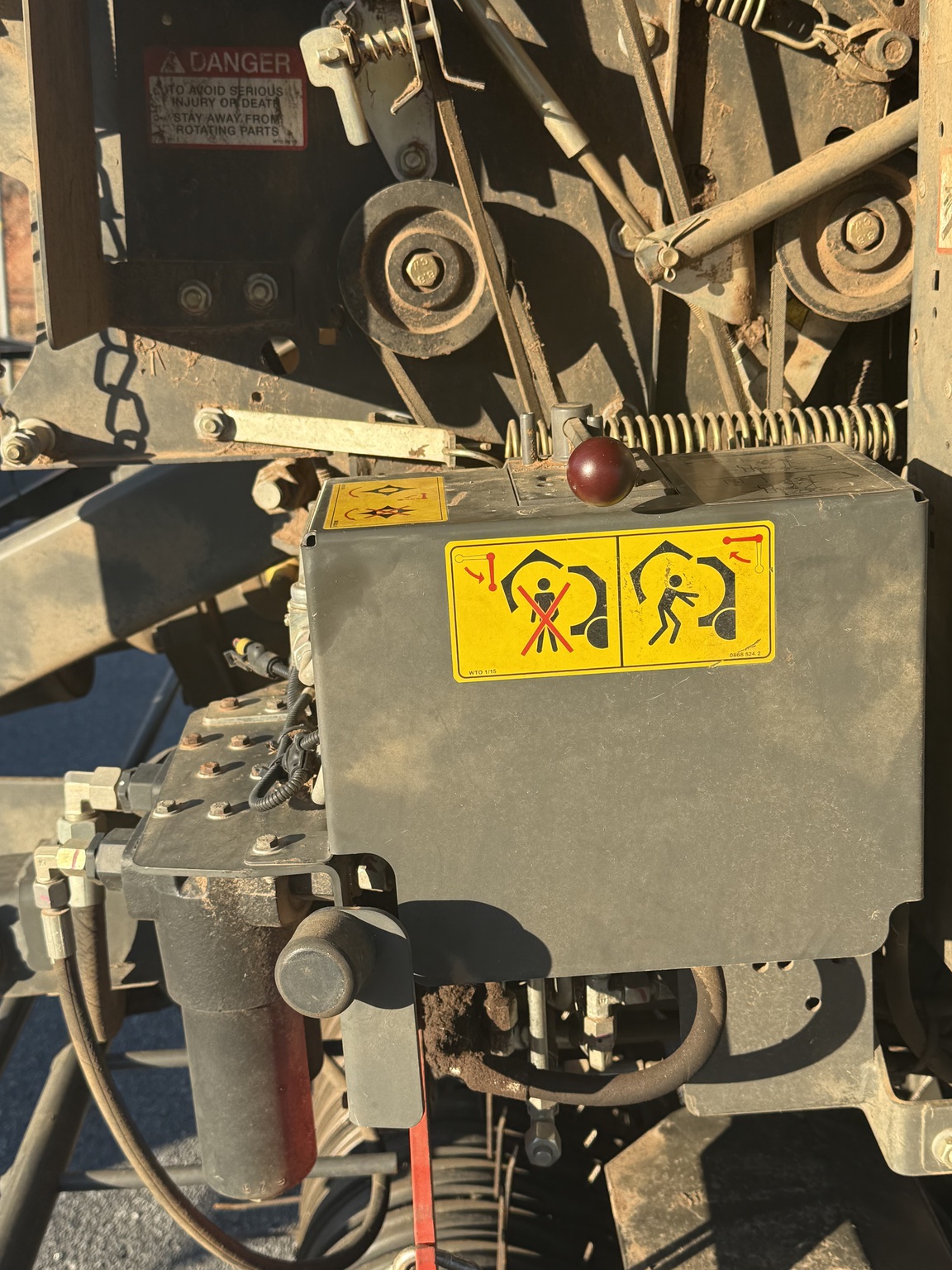 2015 Claas 360 Image 11