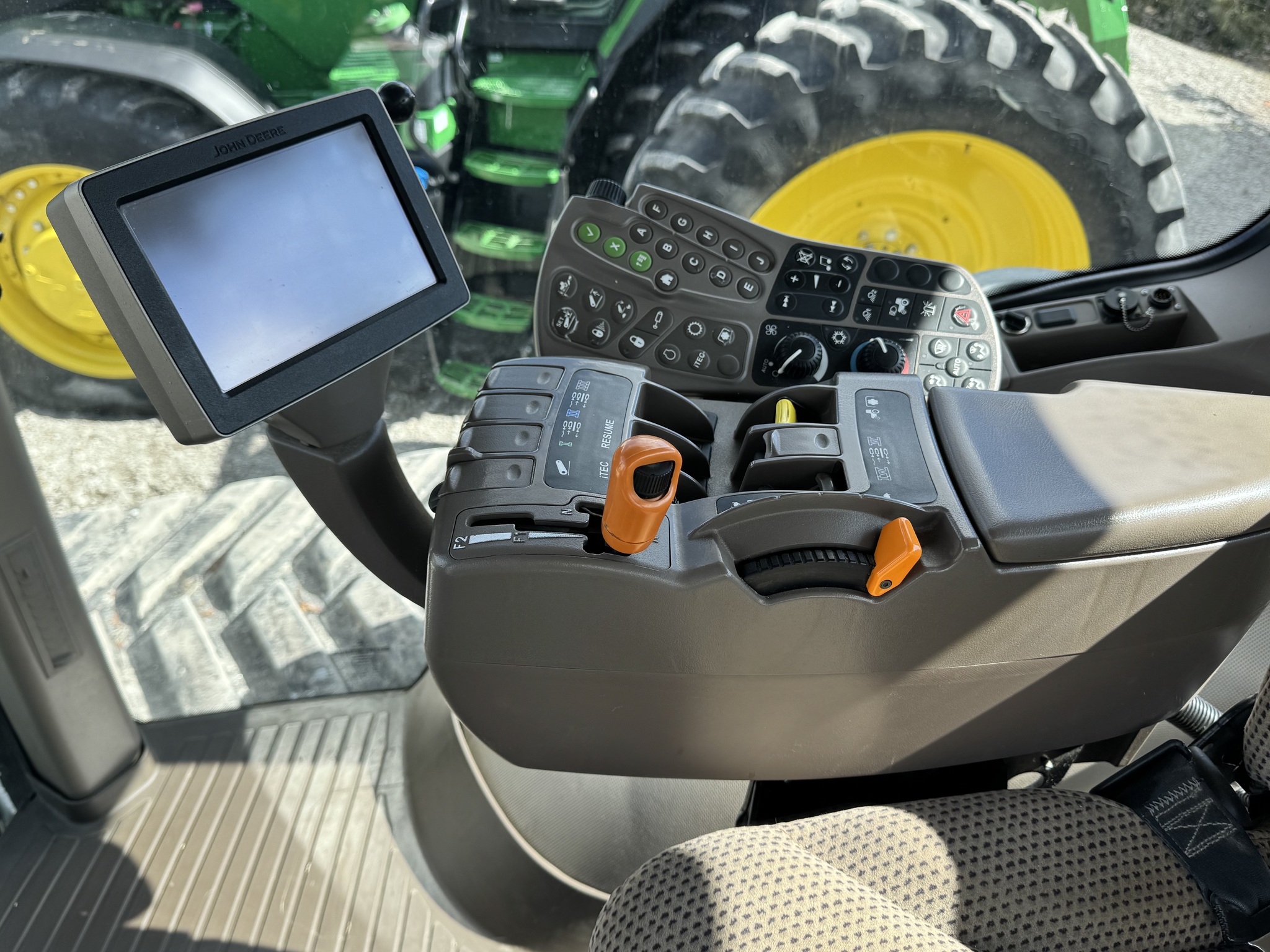 2013 John Deere 8360RT Image 8