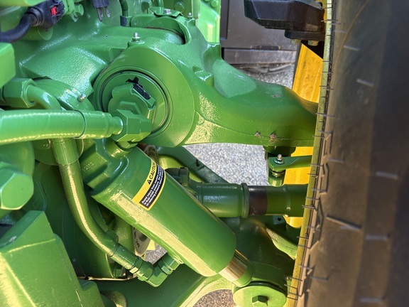 2025 John Deere 8R 340 - Photo9