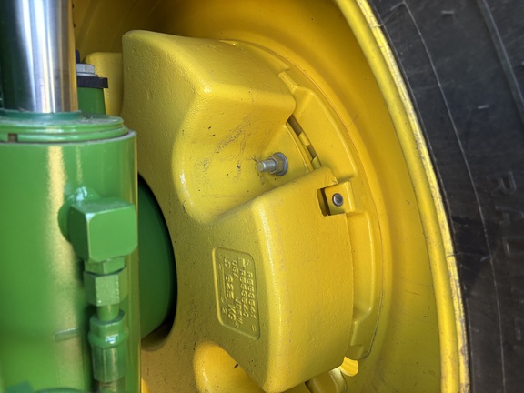 2025 John Deere 8R 340 - Photo12