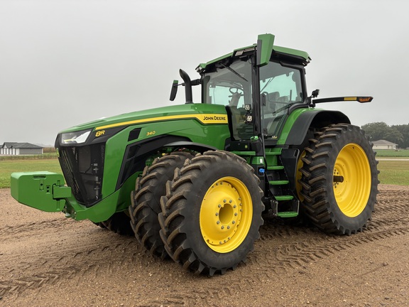 2025 John Deere 8R 340 - Photo1
