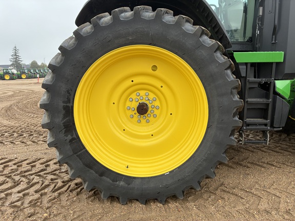 2025 John Deere 8R 340 - Photo17