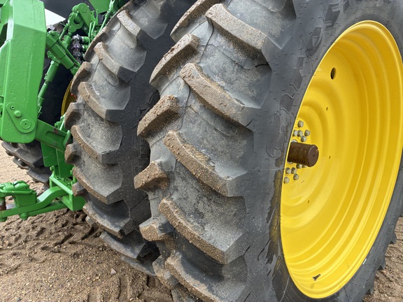 2025 John Deere 8R 340 - Photo19