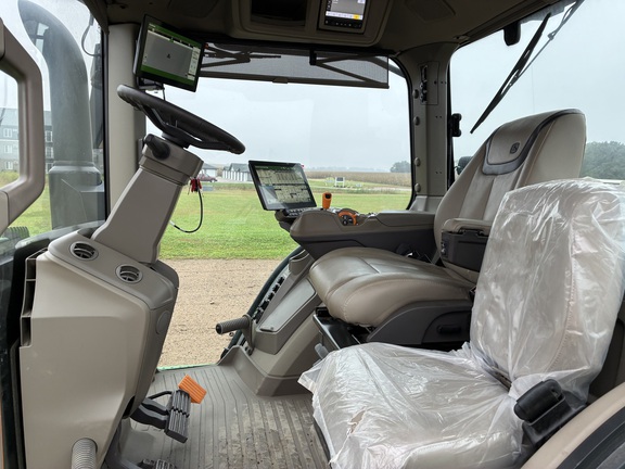 2025 John Deere 8R 340 - Photo37