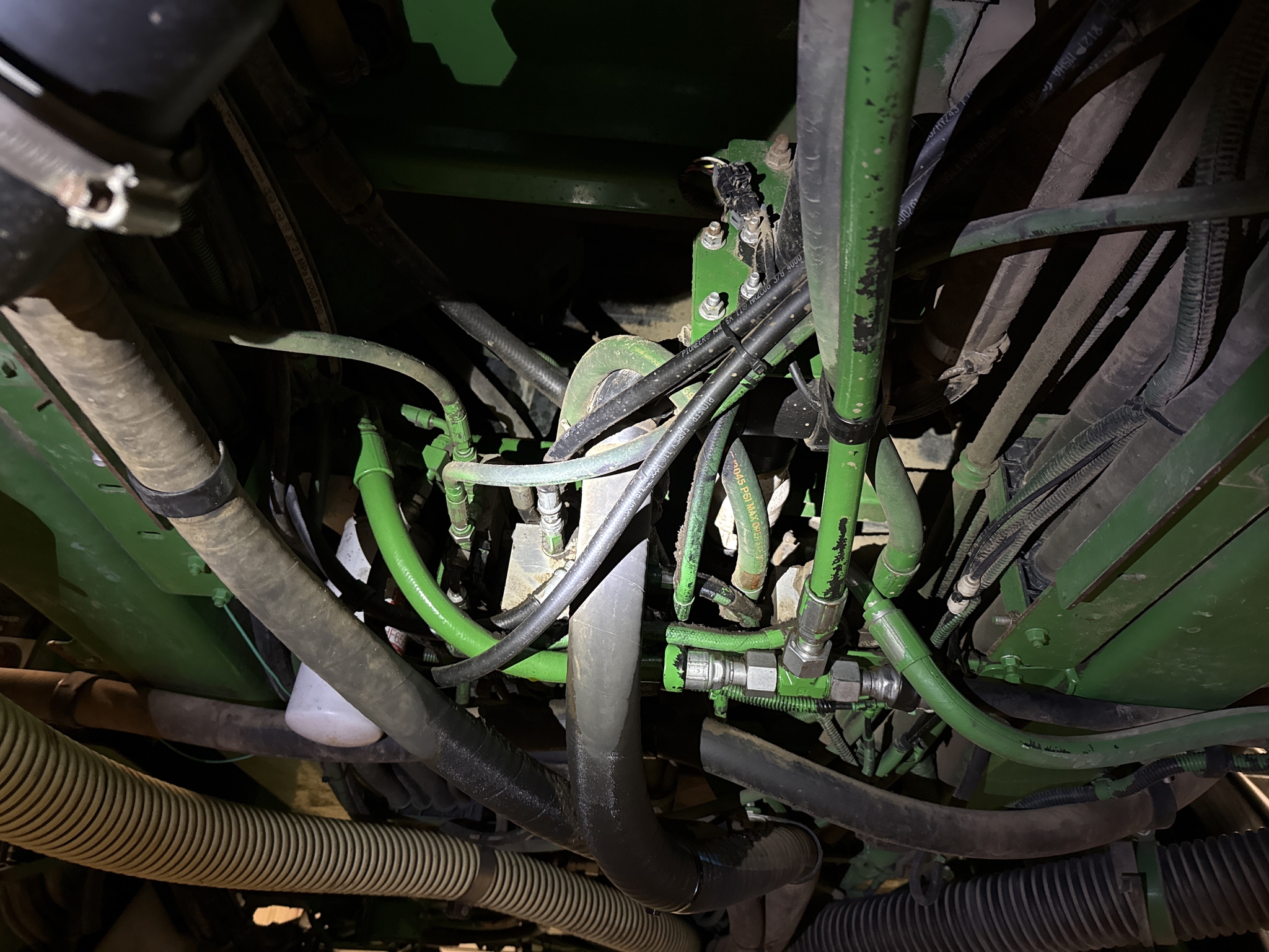 2013 John Deere 4940 Image 49