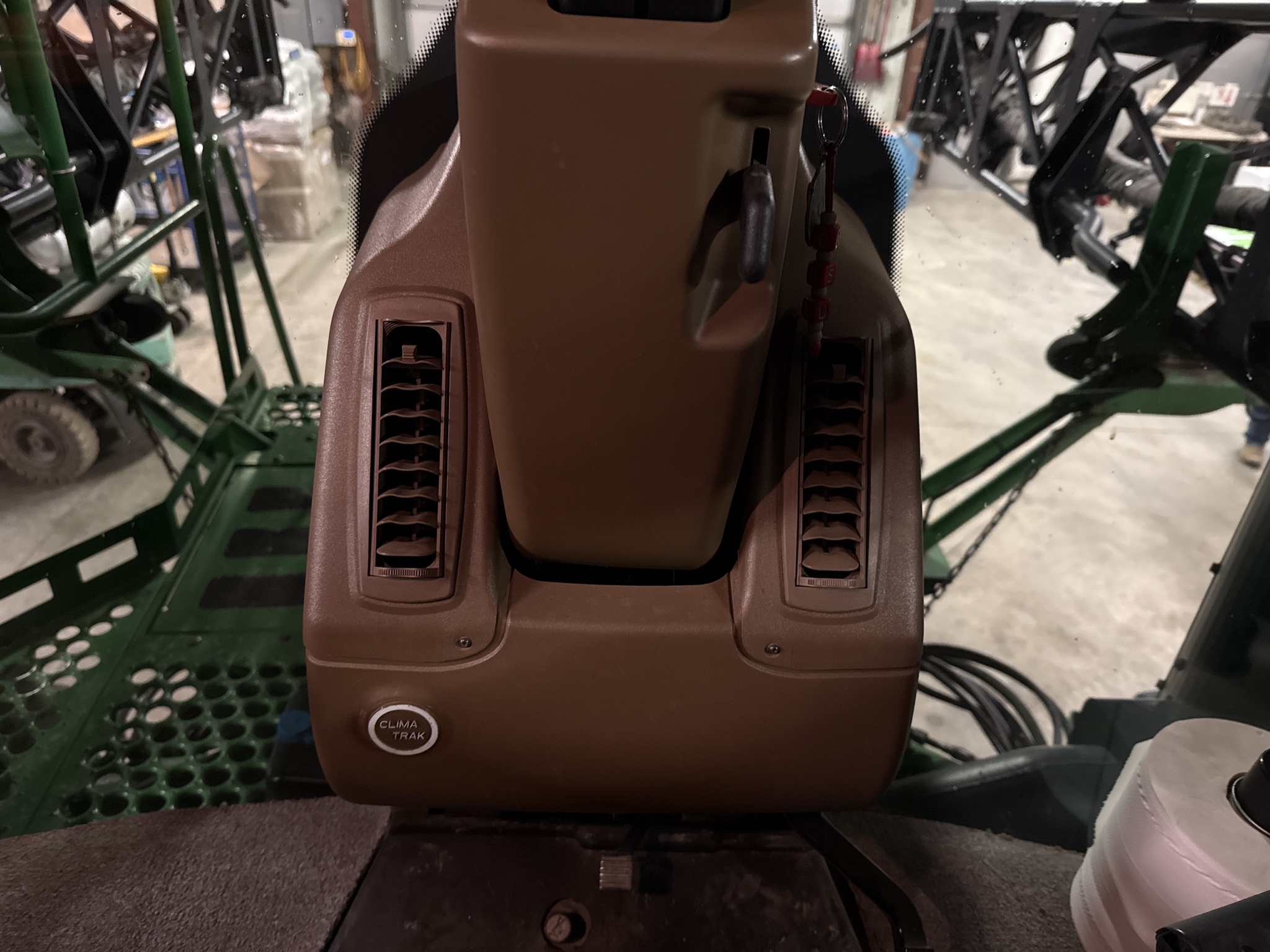 2013 John Deere 4940 Image 70