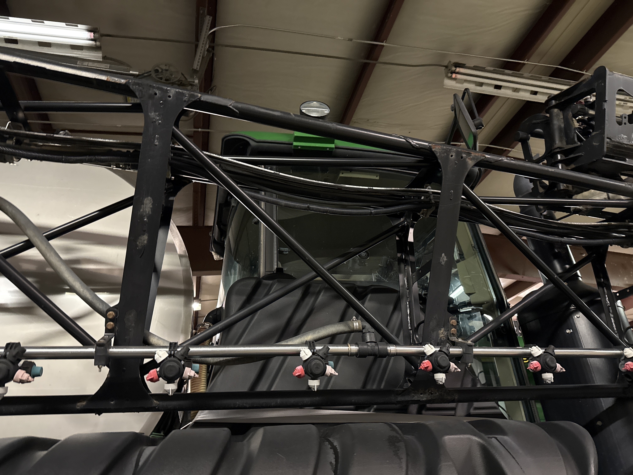 2013 John Deere 4940 Image 38