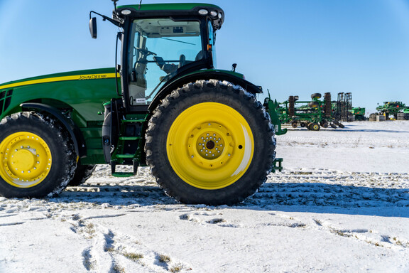 Used 2015 John Deere 8270R Row Crop Tractors at Koenig Equipment in Anna, OH - Photo9