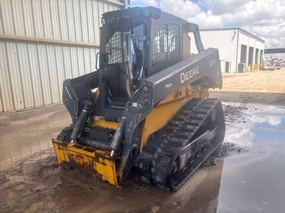 Photo of a 2018 John Deere 333G