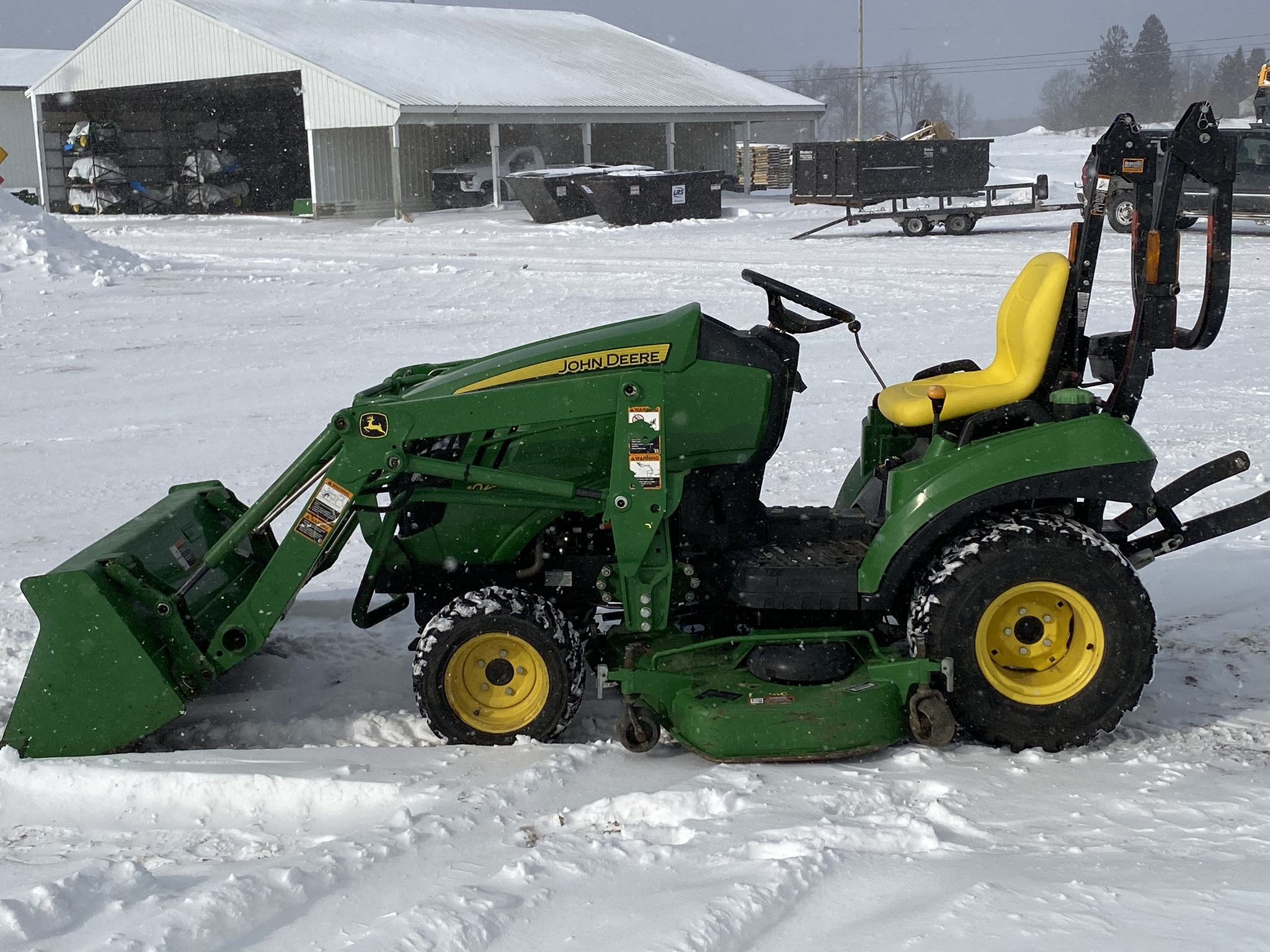 2016 John Deere 1023E Image 6