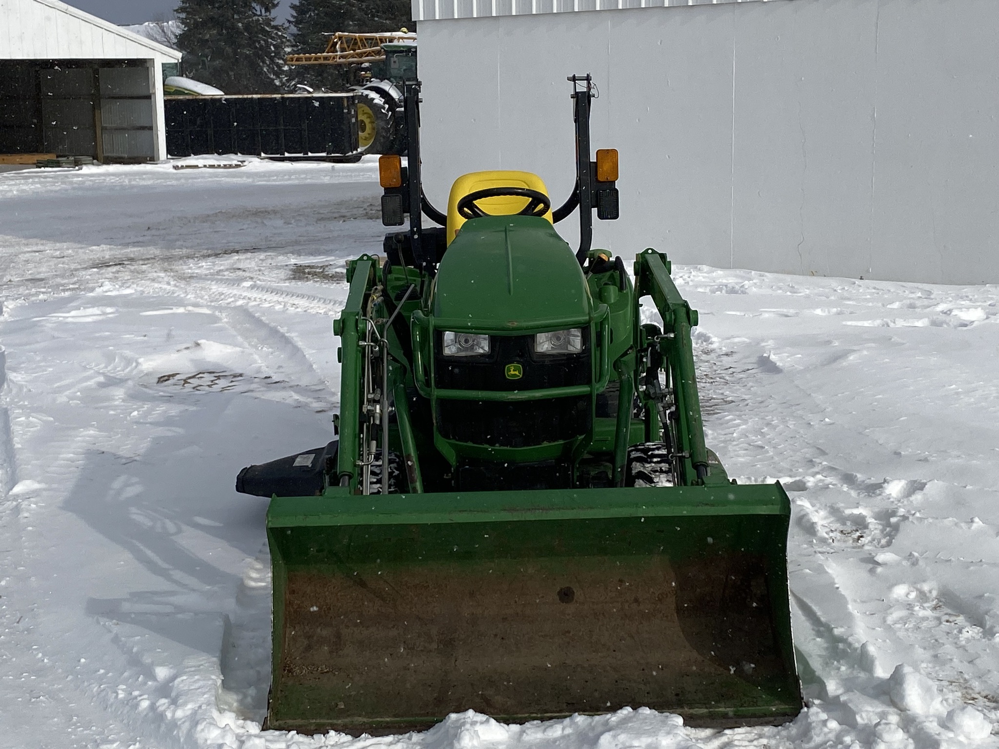 2016 John Deere 1023E Image 8