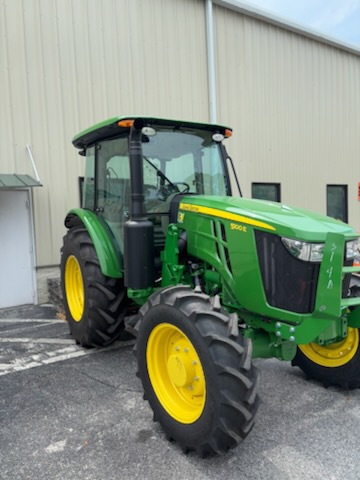 2025 John Deere 5100E Image 6