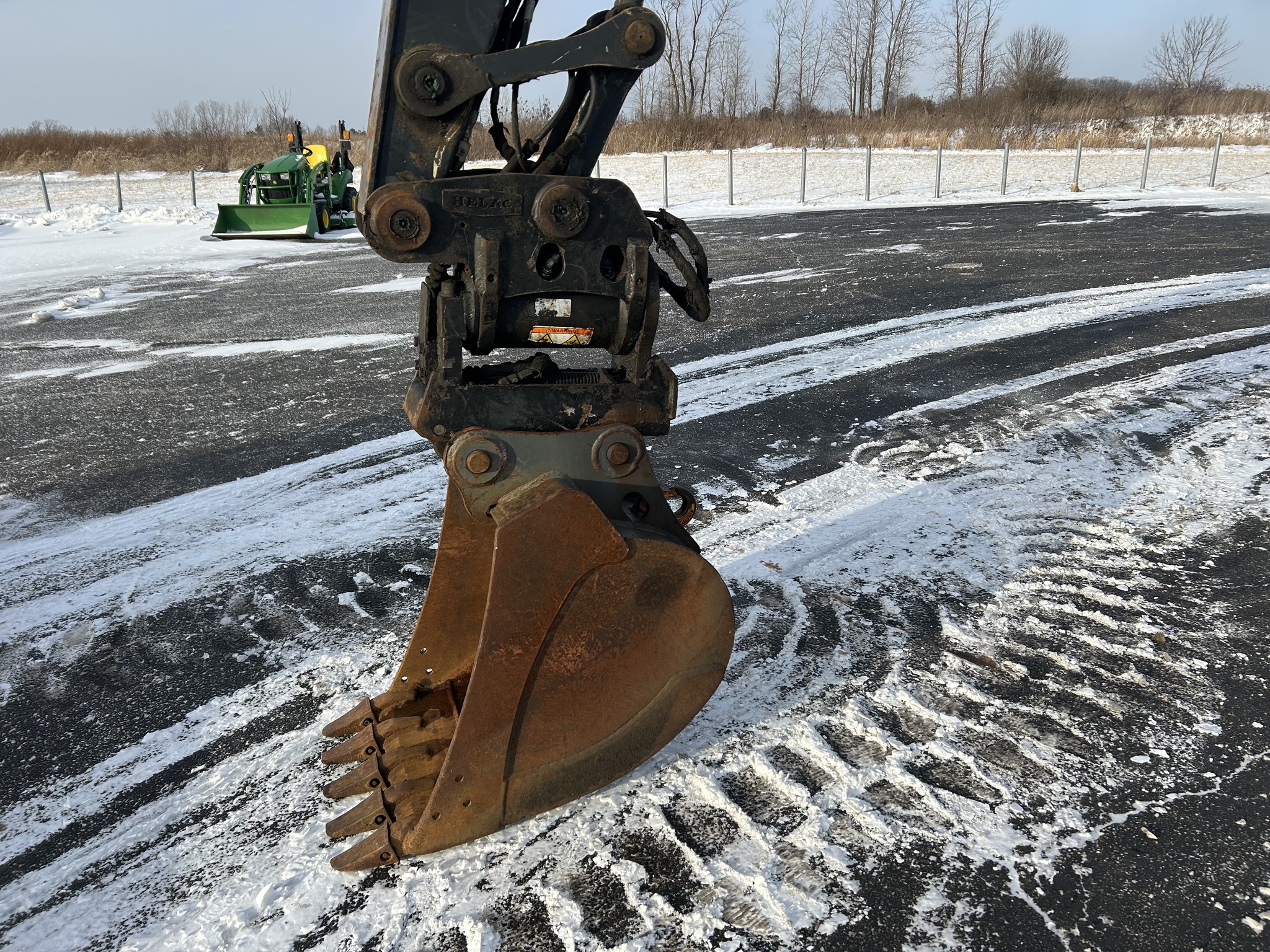 2016 John Deere 85G Image 5