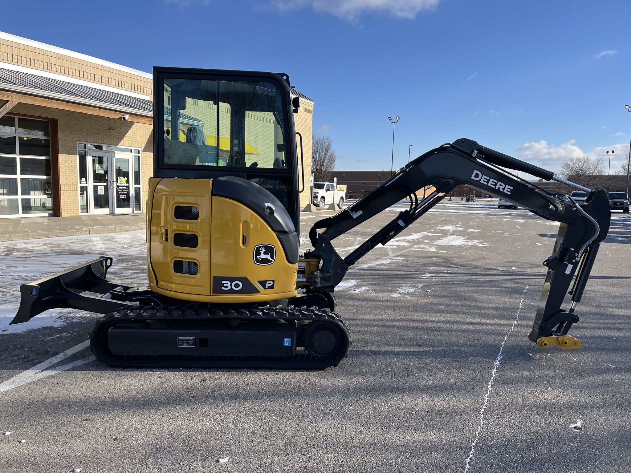 2025 John Deere 30 P Image 2